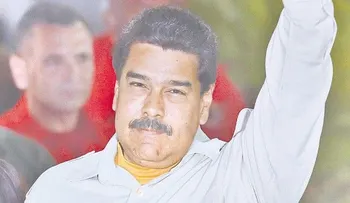 Nicolás Maduro pide poderes especiales para manejar crisis