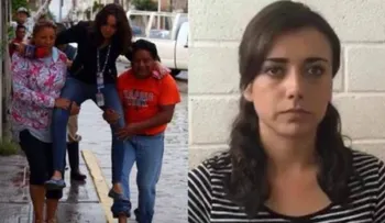 Despiden periodista tras ser cargada por damnificados para no mojarse 