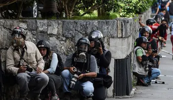 Venezuela: detienen a periodista y lo envían a prisión militar