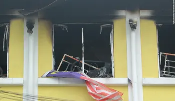 Al menos 23 muertos deja incendio en escuela de Malasia