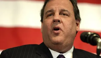 El gobernador Chris Christie respalda la candidatura presidencial de Trump