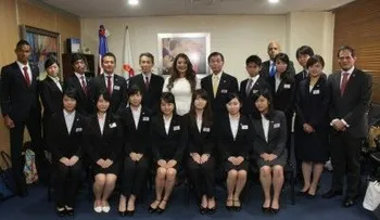 Ministra de Juventud despide a jóvenes dominicanos van al Japón
