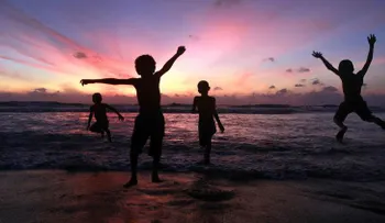 Los amigos, analgésico natural: un amplio círculo social es más potente que la morfina