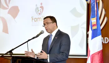  Andrés Navarro: sin la integración de la familia a la escuela no habrá calidad educativa