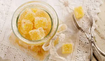 Golosinas caseras expectorantes de mandarina contra el resfriado