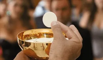 Arzobispado suspende sacerdote que abusó de una menor y guarda silencio del caso López Rodríguez