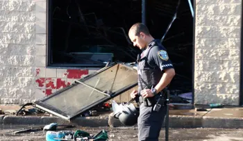 Violencia callejera en Milwaukee tras la muerte de un hombre armado en incidente con la policía