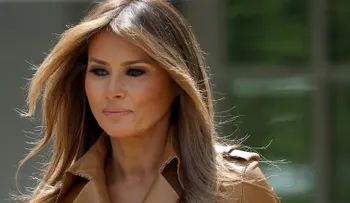 Melania Trump califica de cobarde, el editorial anónimo del NYT