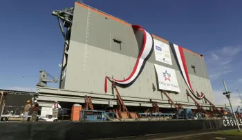 Trasladan compuerta gigante por Canal Panamá