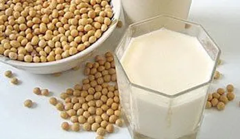 Leche de Almendras: Reduce colesterol y triglicéridos; para personas hipertensas o con retención de líquidos 