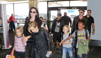 Angelina Jolie podría perder la custodia de sus hijos tras declararle la guerra a Brad Pitt