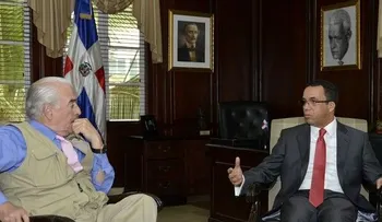 Navarro recibe a Andrés Pastrana, quien encabeza misión OEA observará elecciones