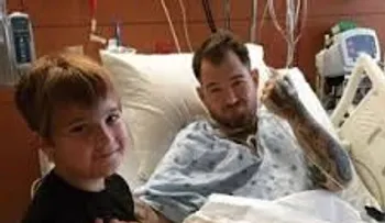Su niño de 11 meses se hizo famoso por esta foto y años luego la familia pide ayuda desesperada 