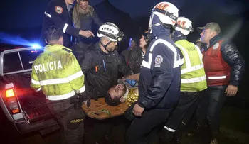 Los sobrevivientes del accidente aéreo en Colombia: tres jugadores, dos tripulantes y un periodista