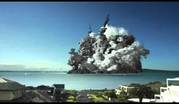 "Erupción" de un volcán submarino "destruye" la ciudad más poblada de Nueva Zelanda