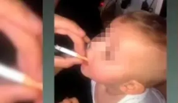 España: Una madre hace fumar a su bebé de 11 meses y sube el video a Instagram