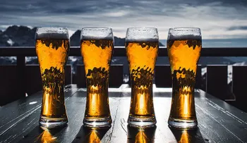 Crean la primera cerveza del mundo elaborada con marihuana
