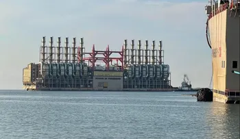 EDE anuncian cambio de barcaza eléctrica a Azua