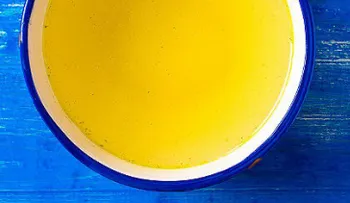 ¿Cómo hacer un buen caldo de maíz casero?