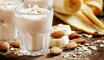 Aclarar manchas de la piel con licuado de jengibre y almendras