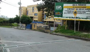 Aguas negras crean caos en cruce â??Pinturaâ?
