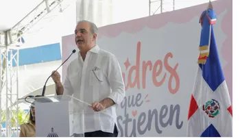Abinader destaca fortaleza de las madres dominicanas