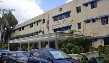 Drogan con "burunganga" a tres médicos del hospital Salvador B. Gautie, a una mujer y dos hombres