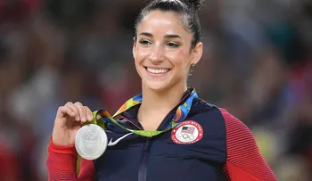 La gimnasta Aly Raisman desfoga en Twitter su descontento por comentarios sobre su cuerpo