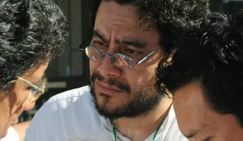Autoridades investigan a senador de la oposición por debate contra el expresidente Álvaro Uribe