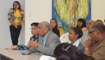Director de Inapa recibe comisión de la Contraloría