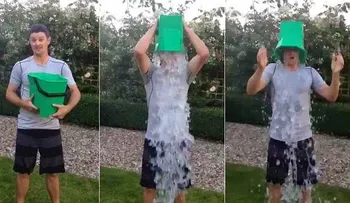 Video: Dominicanos se suman al reto del "cubetazo de agua''