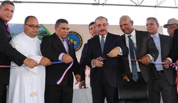 Danilo Medina entrega varias obras en Nagua