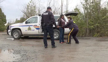La otra frontera: los inmigrantes miran hacia Canadá huyendo de la deportación en EE.UU.