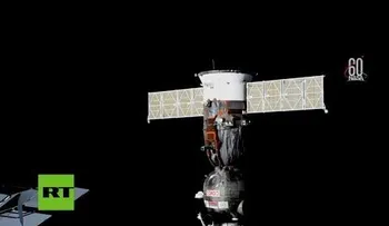 Nave espacial regresando a la Tierra