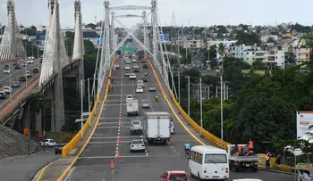 Obras Públicas deja abierto el tránsito por todos los carriles del remozado puente Juan Pablo Duarte