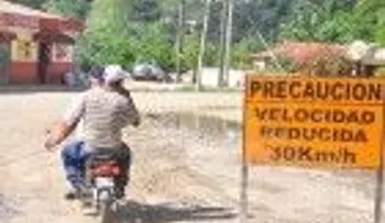 Hombre roba motor a un menor a punta pistola