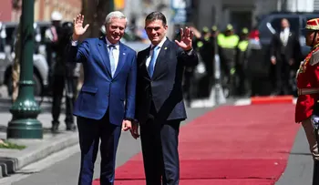 Bolivia y Chile firman acuerdos de cooperación y seguridad en histórica visita de Kast a La Paz