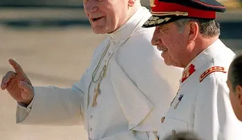 El Vaticano apoyó golpe contra Allende y colaboró con Pinochet