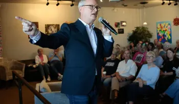 Encuestas revelan fuga de votantes republicanos hacia los demócratas en estados clave para el Senado
