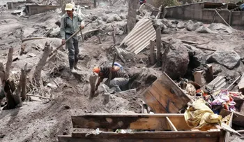 Sube a 109 cantidad de muertos por erupción del Volcán de Fuego en Guatemala