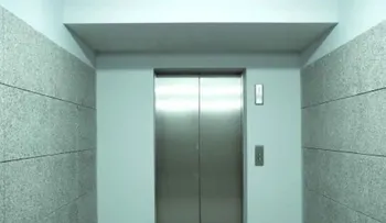 Hallan cadáver de mujer en ascensor en China luego de que lo desconectaran un mes atrás