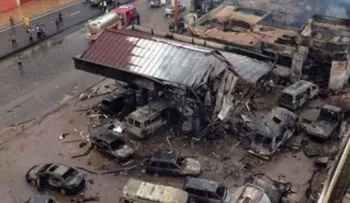 100 muertos en explosión de gasolinera