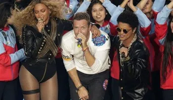 Critican nuevo video de Coldplay por representación de India