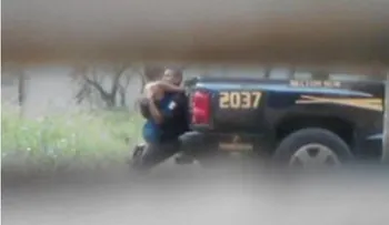 Video: Policía captado teniendo relaciones 