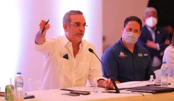 Presidente Abinader: "Una sociedad no se desarrolla sin títulos de propiedad"