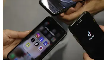 Bruselas podría multar a Meta y TikTok