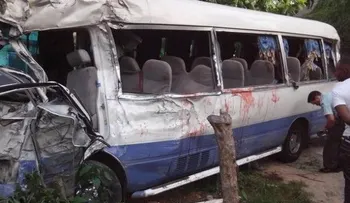 Cuatro muertos y más de 20 heridos en choque de autobús en la 6 de Noviembre