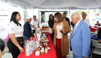 Tesorería Nacional y Supérate realizan Mercadito Agrícola y Artesanal