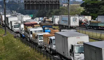 Acuerdo entre gobierno y camioneros de Brasil tras una huelga que dejó al país al borde del desabastecimiento