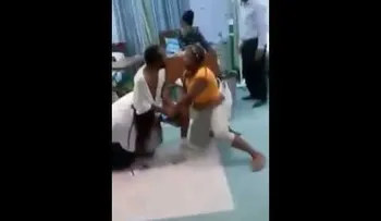 La esposa y amante de un hombre se van a la "trompá" en un hospital